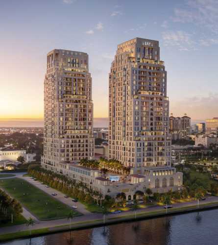 Palm Beach, Samantha Curry