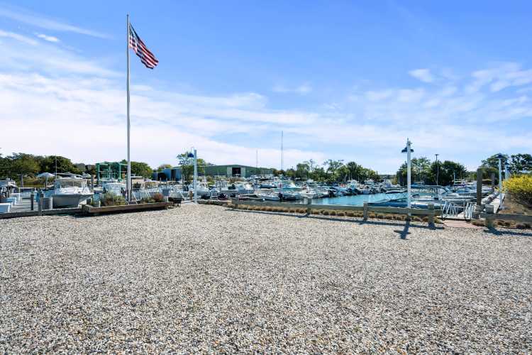 Redwood Anchorage Marina, Sag Harbor