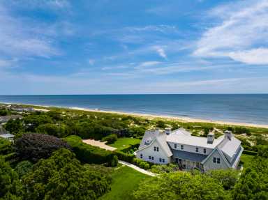 East Hampton, East Dune Lane, in contract