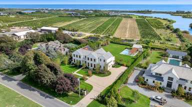 Southampton Village, estate, views