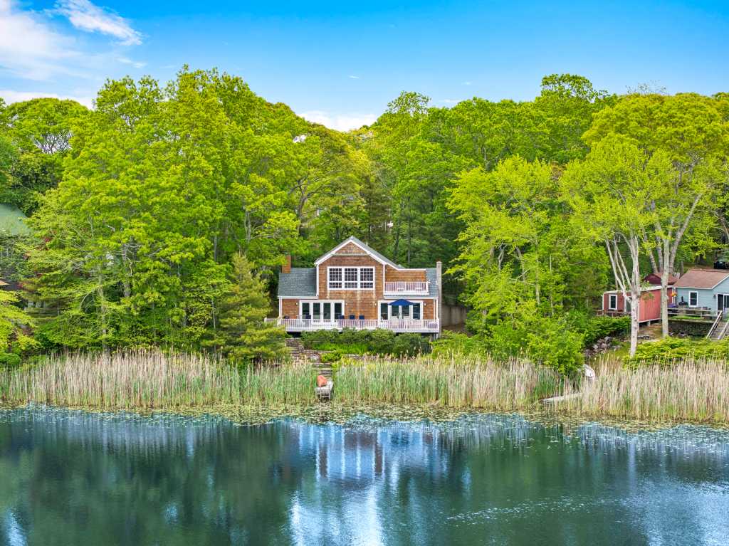 North Sea, Southampton, Big Fresh Pond, waterfront