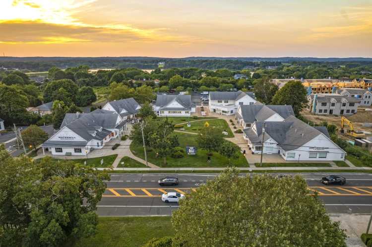 Hamptons, retail, Water Mill, record